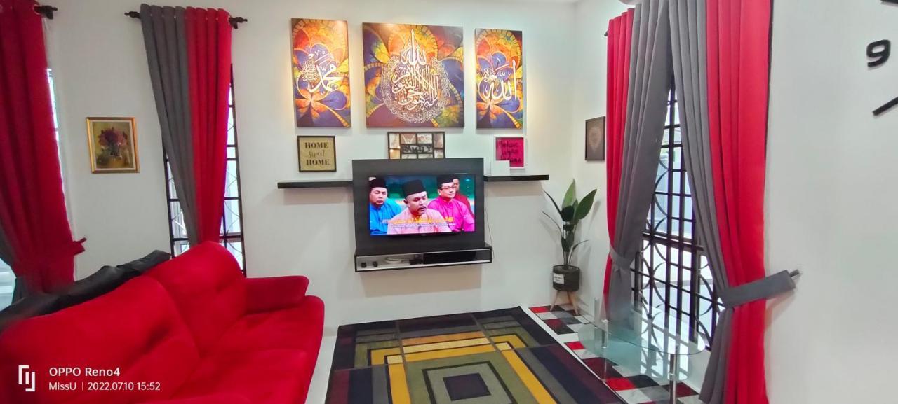 Rania Homestay With Private Pool Seri Iskandar Perak Kampong Bota Road Bagian luar foto